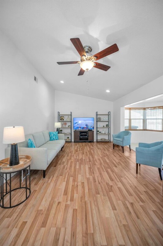 Building Photo - 2017 Santiago Way S