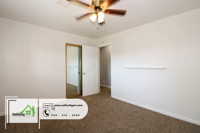 Building Photo - 3030 Dove St