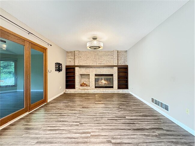 Building Photo - 15612 Canyon Ridge