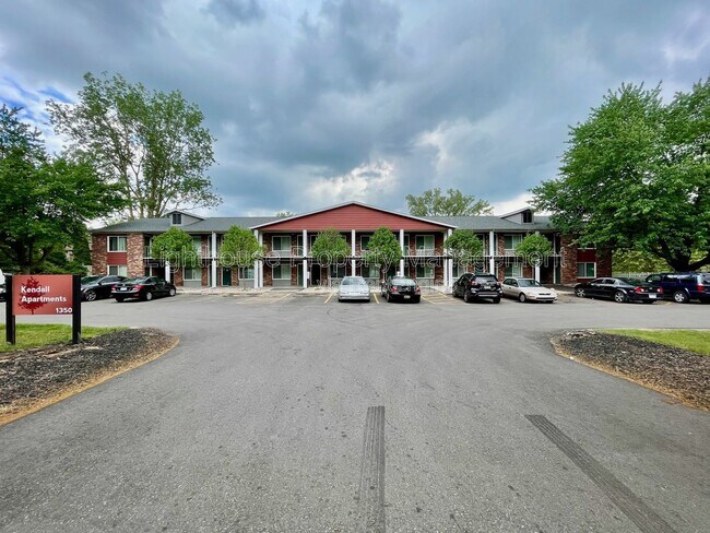 Building Photo - 1350 Kendall St SE