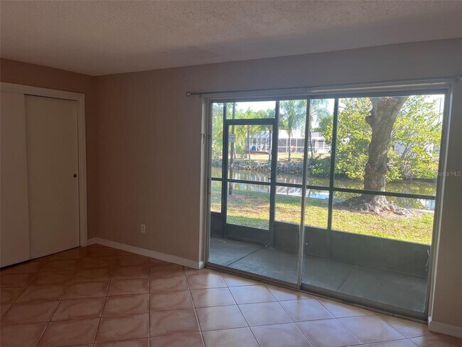 Building Photo - 9119 Tudor Dr