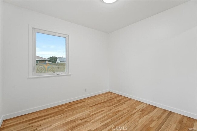 Building Photo - 14900 Doty Ave