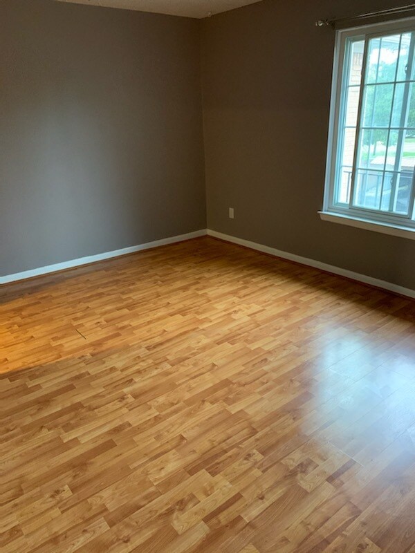 Building Photo - 30709 Shiawassee St