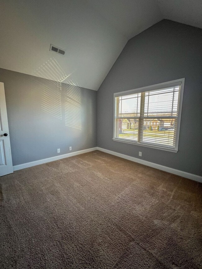 Building Photo - Short Term Leases Options! Gorgeous 5 Bedr...