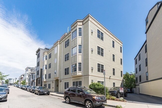 Building Photo - 29 Vinton St