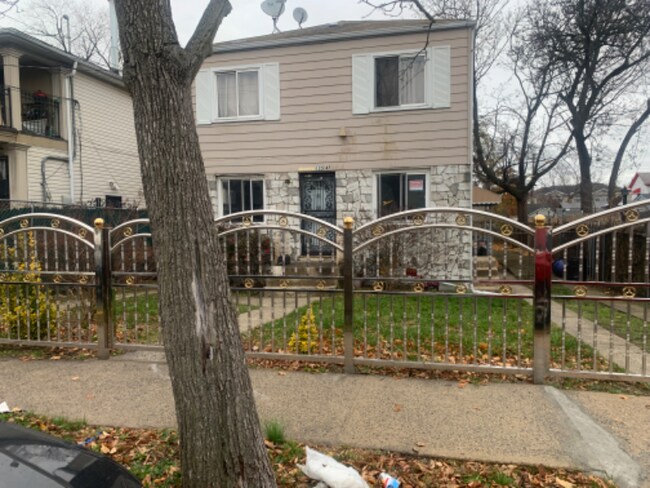 Building Photo - 120-47-120145 145th St