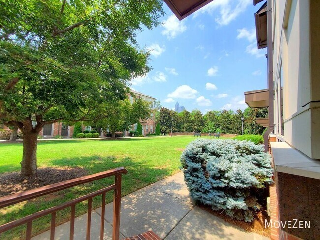 Building Photo - 827 Seigle Point Dr