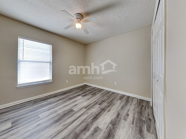 Building Photo - 947 Silver Spring Ct