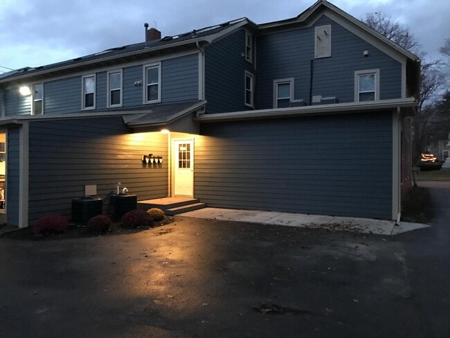 Building Photo - UNION