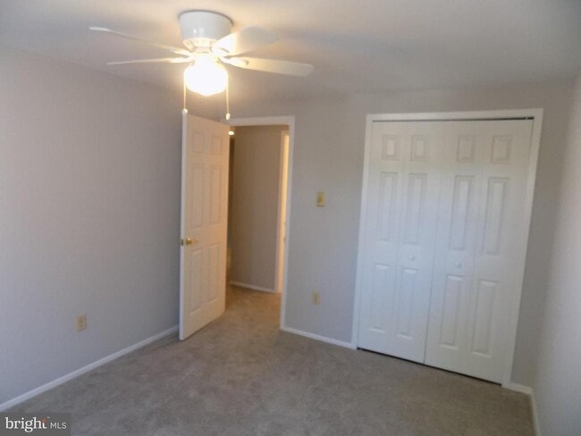 Building Photo - 702 Towne Center Dr