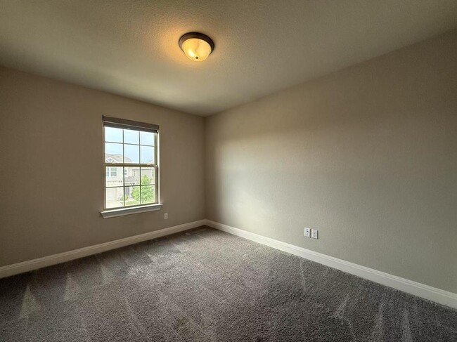 Building Photo - 16103 Windroot St