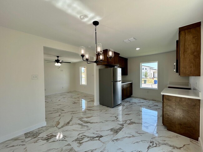 Building Photo - 1628 Bilbao Drive