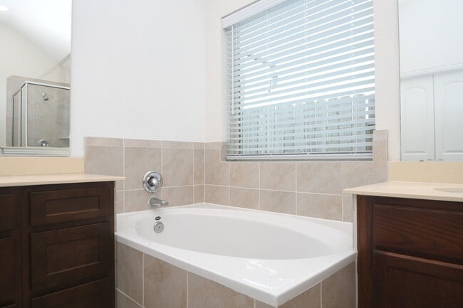 Building Photo - 6142 Thief River Fls Dr