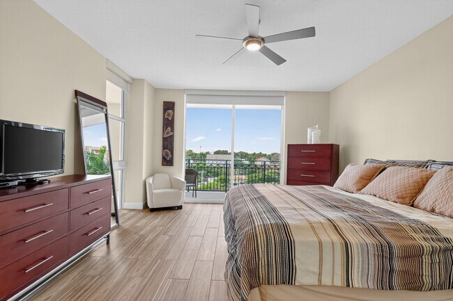 Building Photo - 550 Okeechobee Blvd