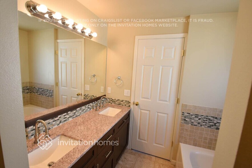 Building Photo - 14401 72nd St Ct E