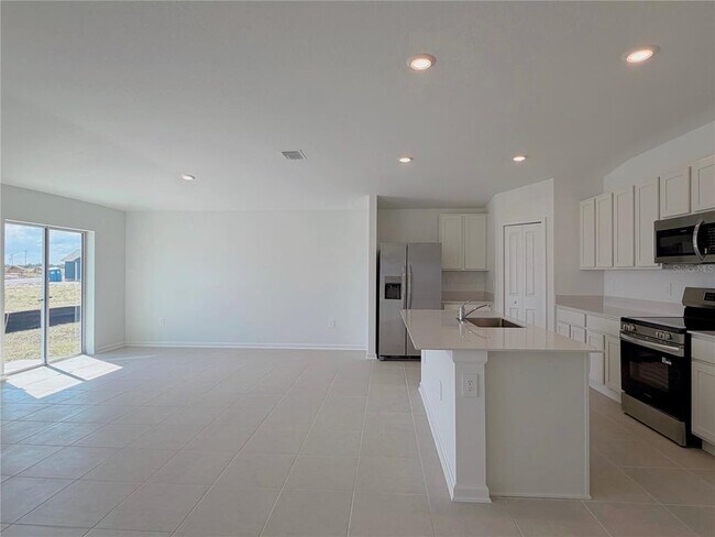 Building Photo - 3103 Totem Rd