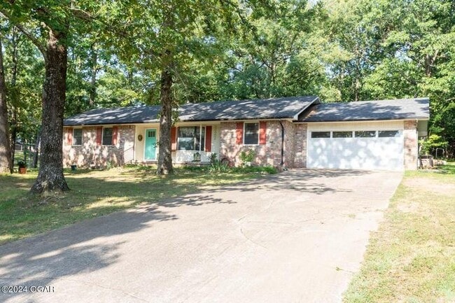 Building Photo - 1734 Bamby St