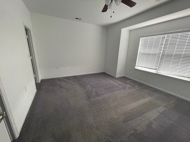 Building Photo - 4024 Trenwith Ln