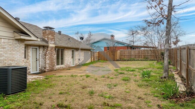 Building Photo - 9812 Coppersmith Ln