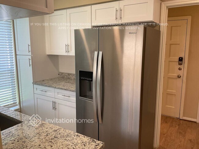 Building Photo - 16711 Shrub Oak Dr