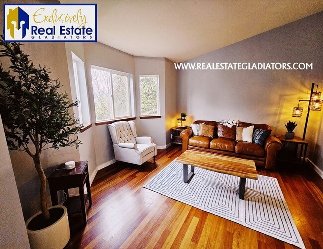 Building Photo - 4 Bed 2.5 Bath in River King Estates - Dog...