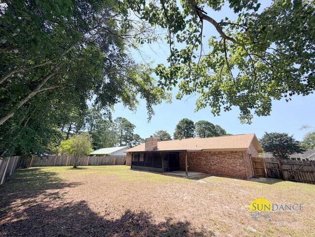 Building Photo - Beautifully Updated 3BR Home in Mary Esther!