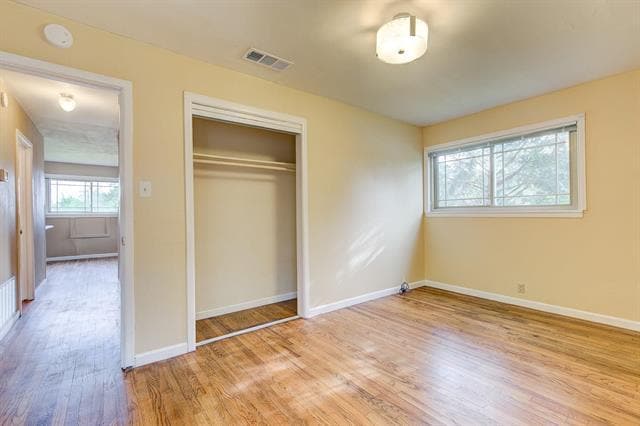 Building Photo - 1300 Bennett Dr