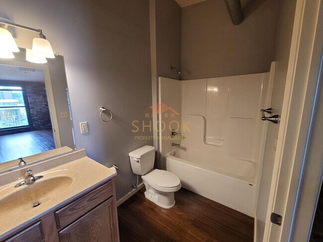 Building Photo - 102 N 3rd St