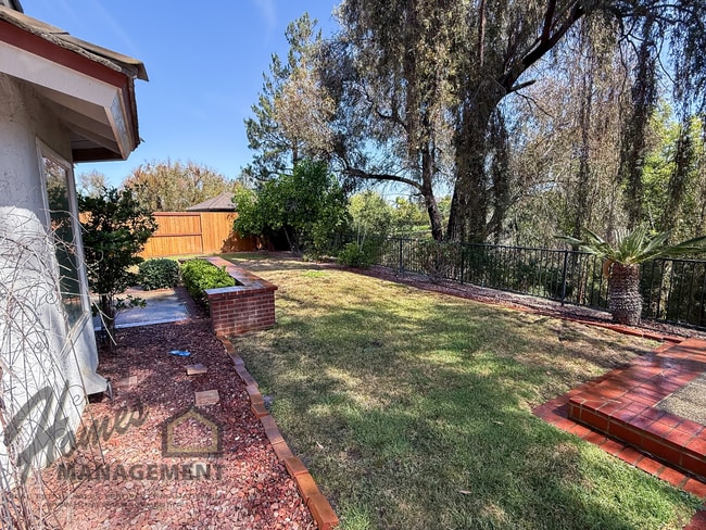 Building Photo - Homes Management - Escondido Home