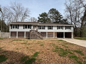 Building Photo - 117 Alma Dr