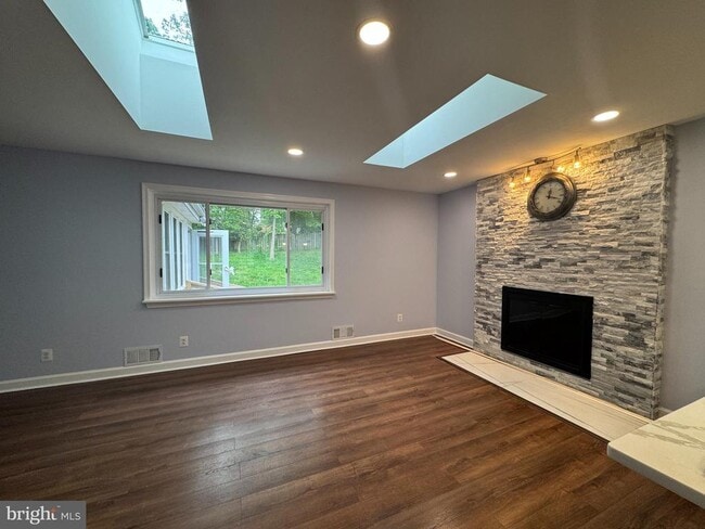 Building Photo - 7815 Rebel Dr