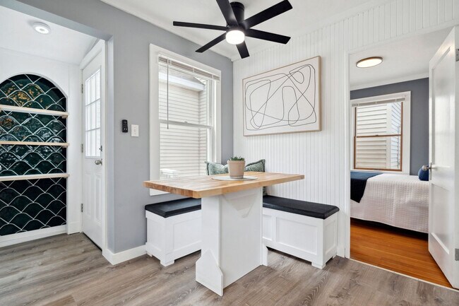 Building Photo - 9 N St