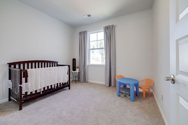 Building Photo - Move-In Ready 3-Bedroom Villa in Gated Savannah Quarters!