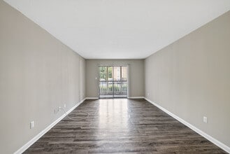 Building Photo - Rocky Creek Apartments