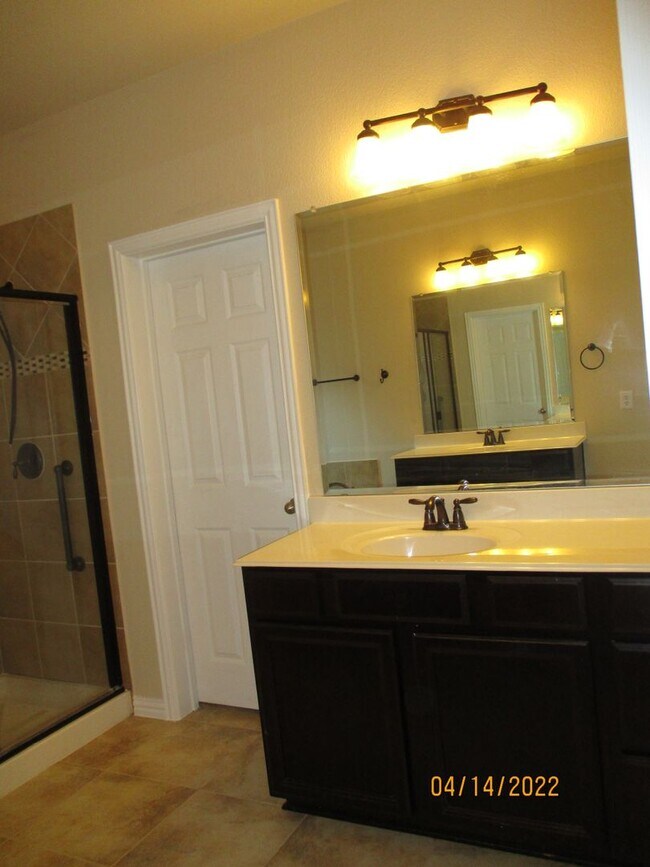 Building Photo - 2505 Mesa Glen Dr