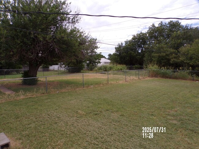 Building Photo - NEW listing-refinished hardwood floors, new laminate and paint throughout