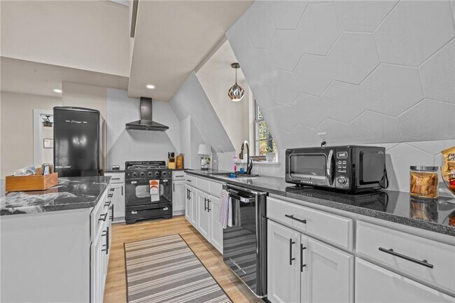 Building Photo - 12672 Gooseberry Ln