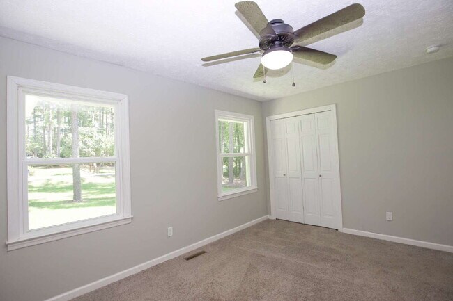 Building Photo - Southern Pines Retreat: Cozy 3-Bedroom Hom...