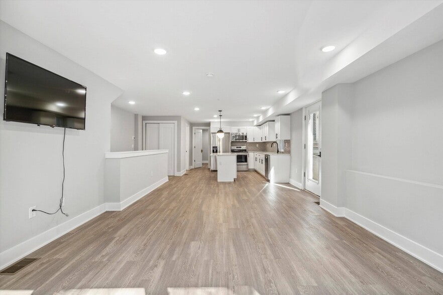 Building Photo - 1511 N 17th St