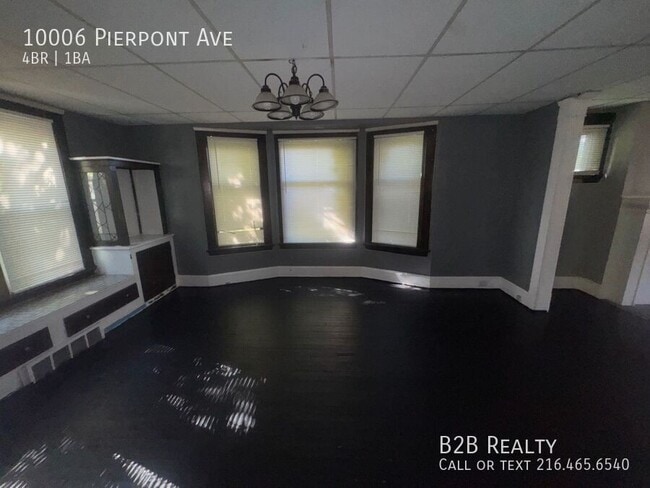 Building Photo - 10006 Pierpont Ave