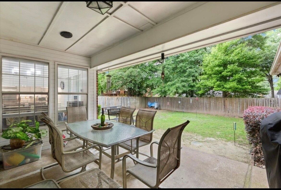 Building Photo - 1132 Kensington Ct