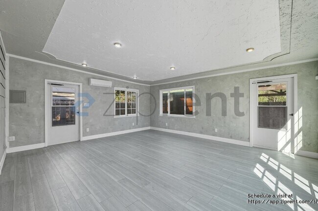 Building Photo - 14 Cider Mill Ct