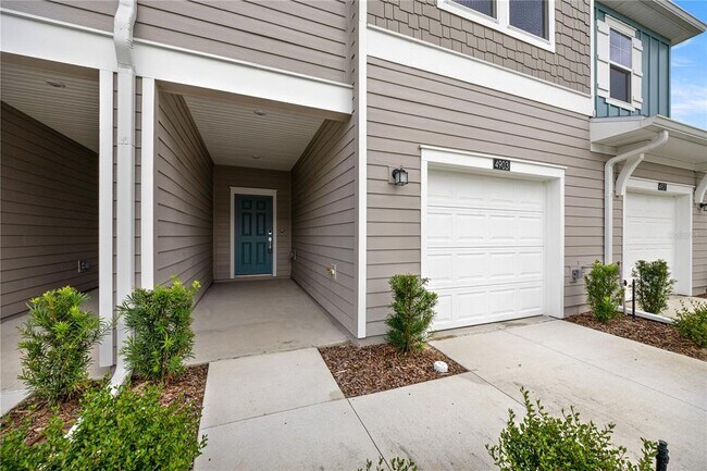 Building Photo - 4903 SW 81st Lp