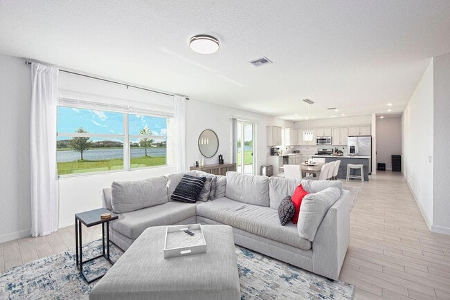 Building Photo - 12686 NW Copper Creek Dr