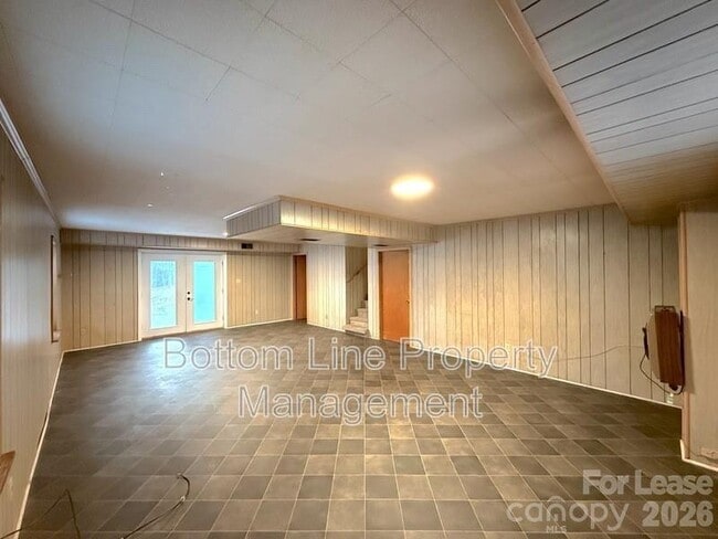 Building Photo - 9419 Brenda Ann Rd