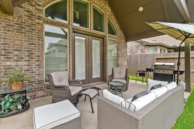 Building Photo - 8735 Morris Wds Dr