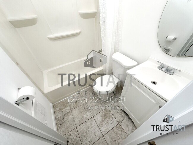 Building Photo - 3459 Braddock St