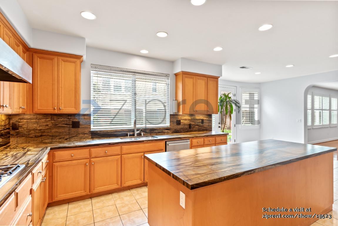 Building Photo - 1265 Royal Creek Ct