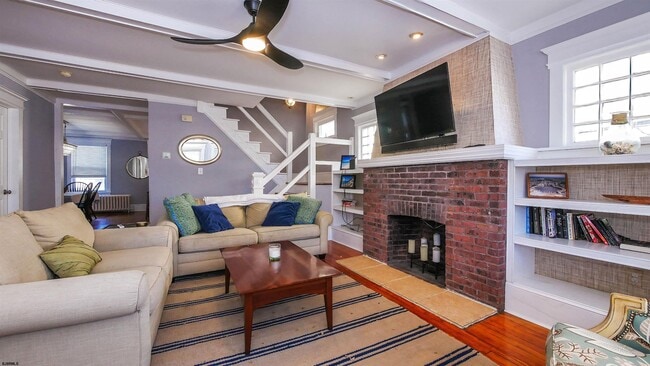 Building Photo - 26 S Oakland Ave