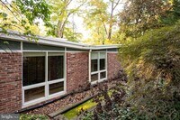 Building Photo - 2227 Glasgow Rd